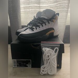 JORDAN 12 RETRO GS
'ROYALTY'
Size 4Y
Like new, perfect condition